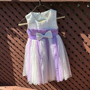 Girls size 6 lavender and white dress with silk, tulle and beading